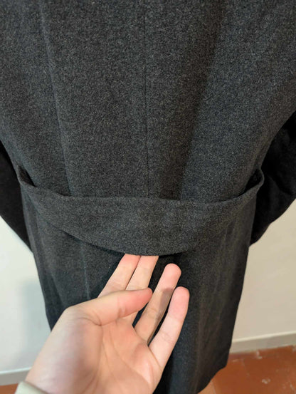 Classique manteau croisé gris en laine