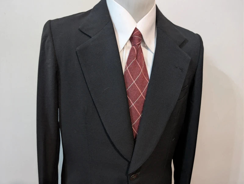 Magnifique costume noir en laine