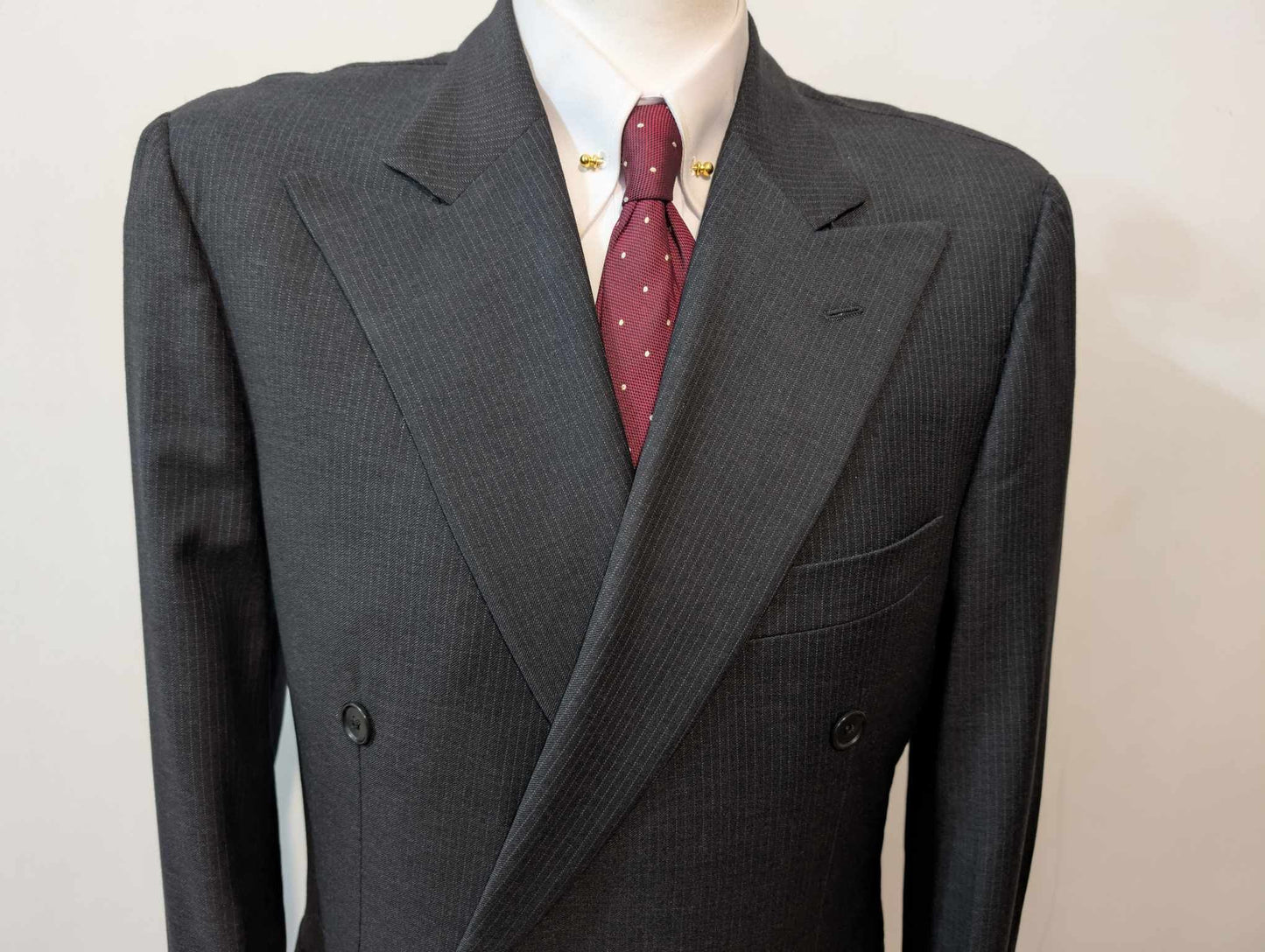 Formidable costume croisé pinstripe en laine