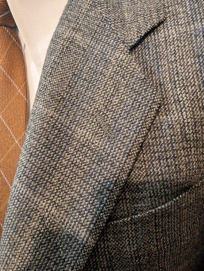 Toller grauer Anzug aus schwerem Flanell