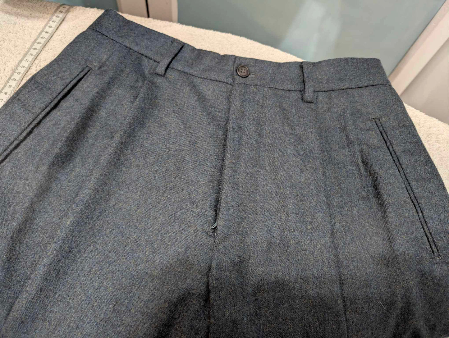 Wunderschöner blauer Anzug aus schwerem Flanell