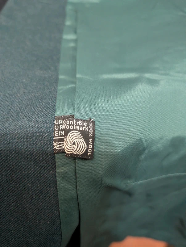 Atemberaubende grüne Wolljacke