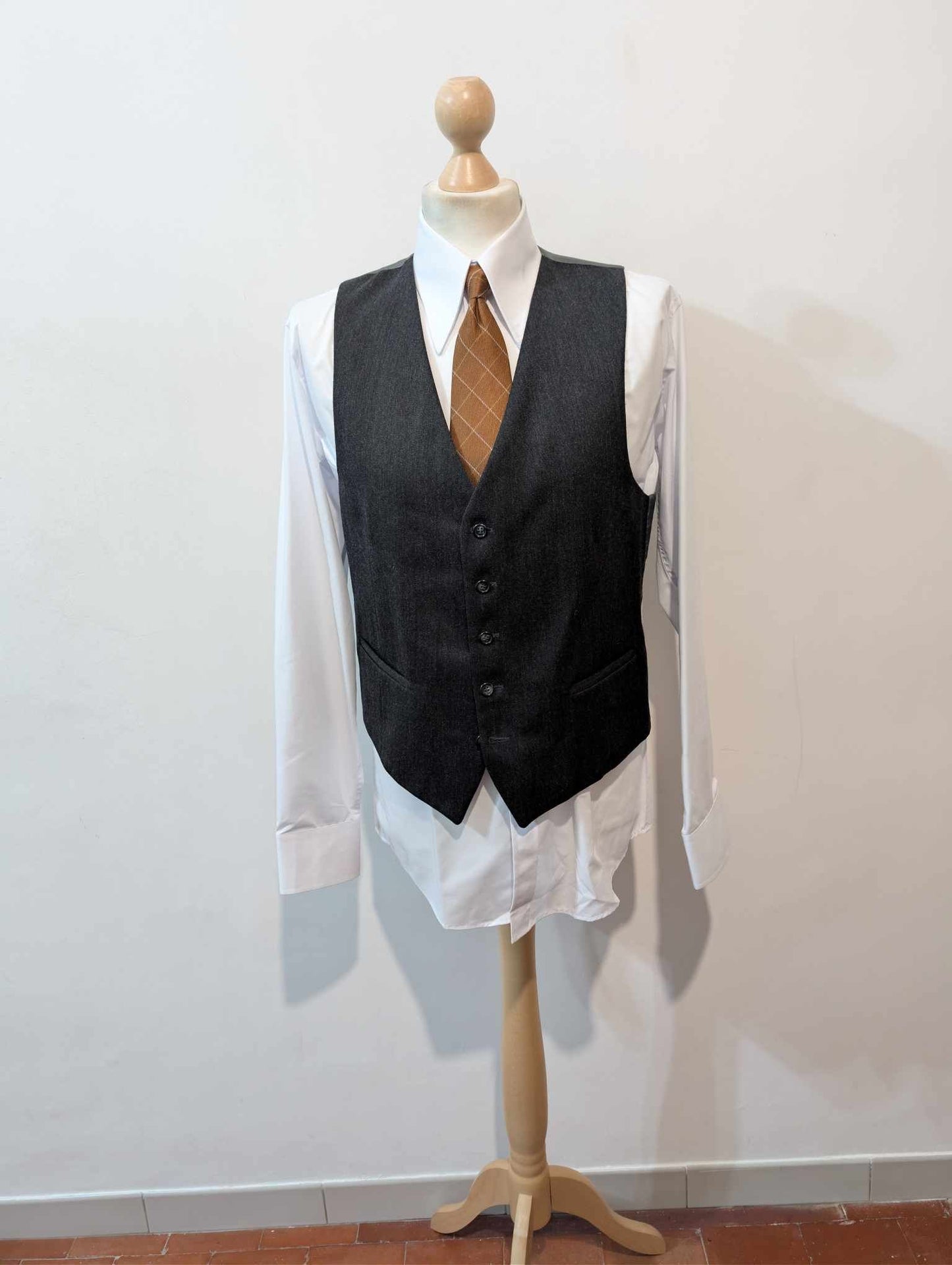 Fabuleux costume 3 pièces de couleur gris en flanelle