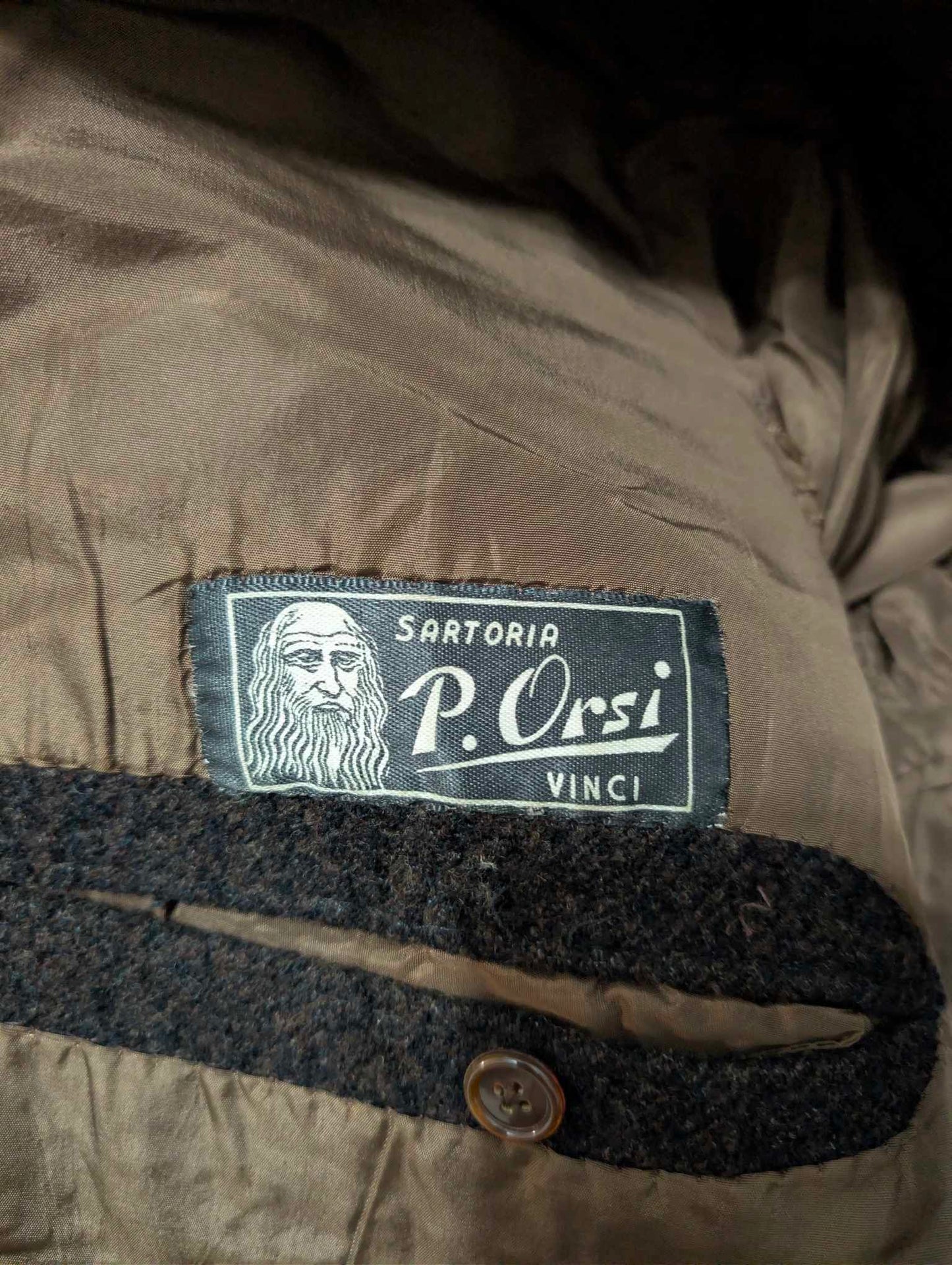 Schöner zweireihiger Wollmantel