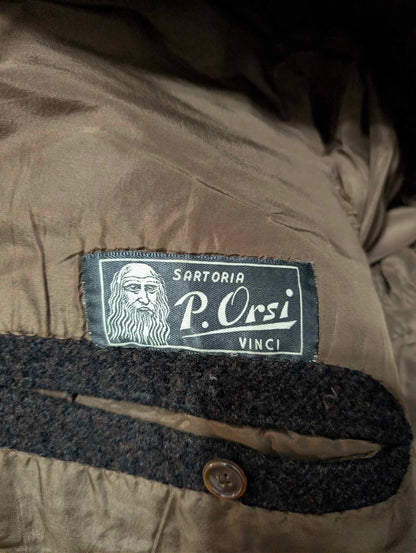 Schöner zweireihiger Wollmantel