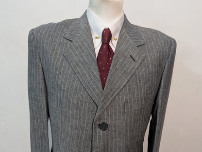 Génial costume pinstripe en lin
