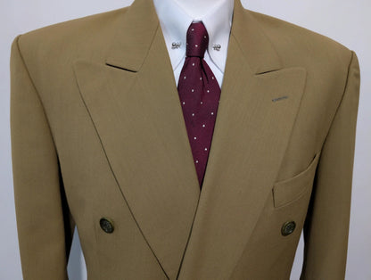 Élégant costume croisé beige kaki en laine