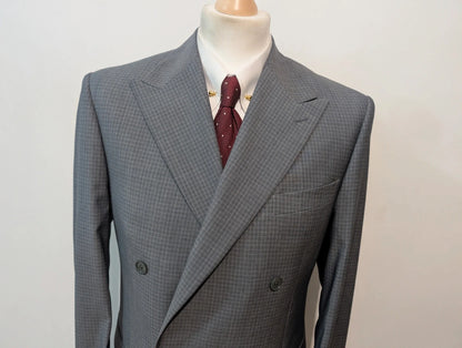 Légendaire costume croisé gris en laine légère
