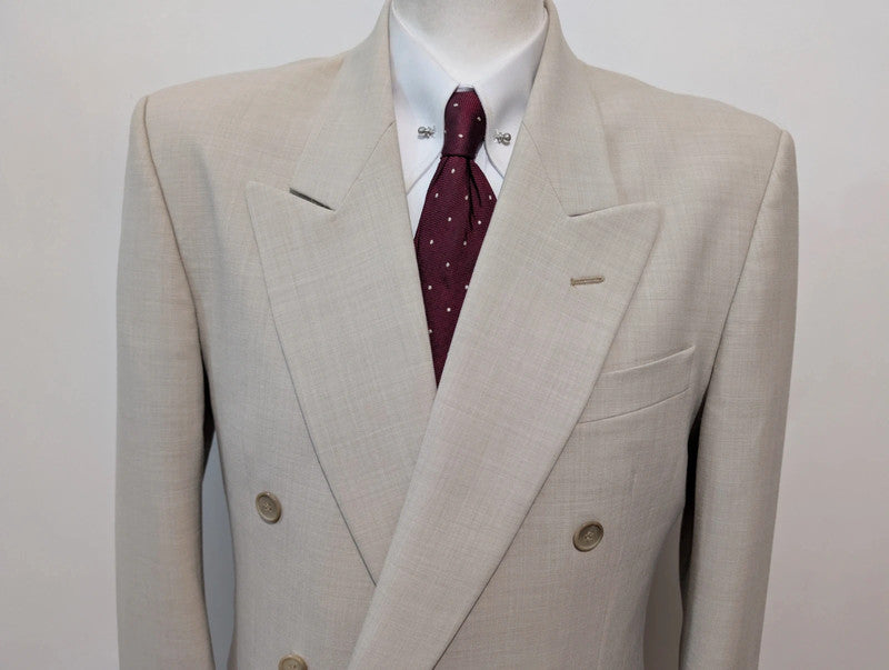 Magnifique costume croisé gris crème en laine