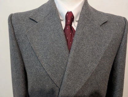 Exceptionnel manteau gris en tweed