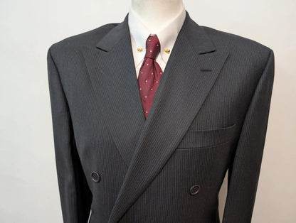 Merveilleux costume croisé pinstripe