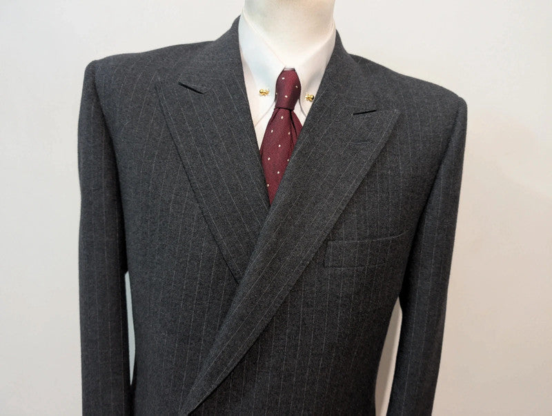 Magnifique costume croisé pinstripe en flanelle
