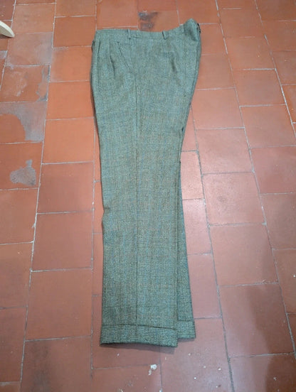 Légendaire costume croisé en cachemire