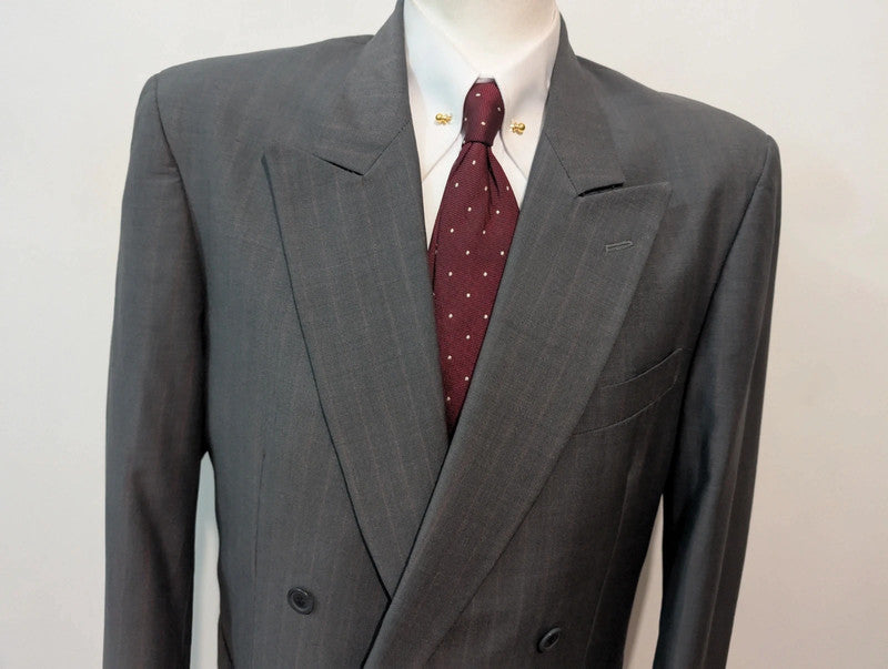 Costume croisé a rayure