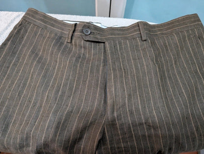 Sympathique costume marron en lin
