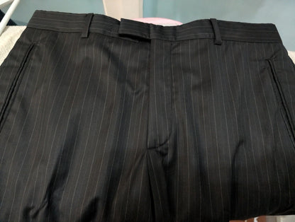 Vintage costume pinstripe noire en laine légère