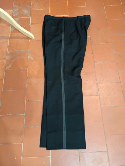 Prachtvoller, maßgeschneiderter Woll-Smoking