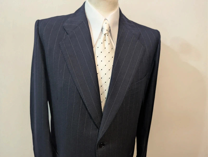 Magnifique costume pinstripe en flanelle lourde