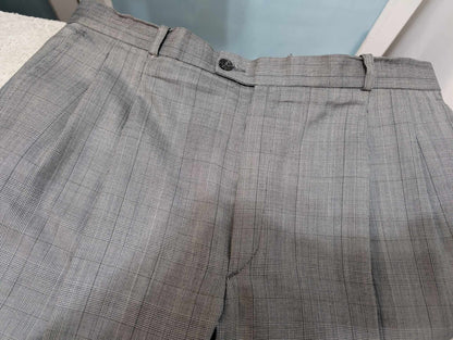 Impressionnant costume croisé de couleurs gris en laine