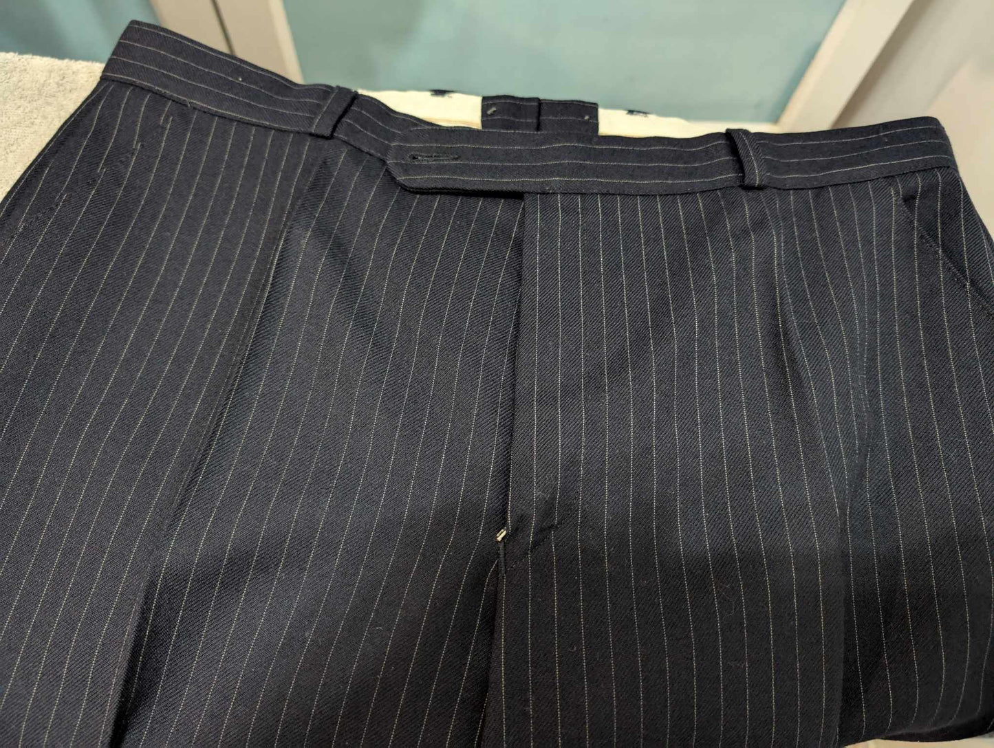 Légendaire costume pinstripe en laine
