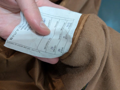 Eleganter brauner Raglanmantel aus Wolle