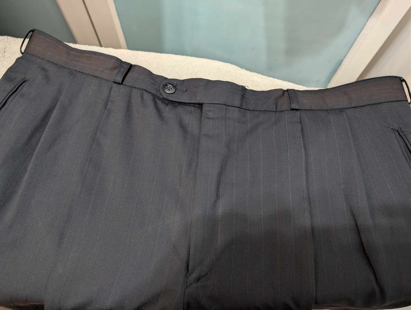 Géant costume croisé pinstripe en laine