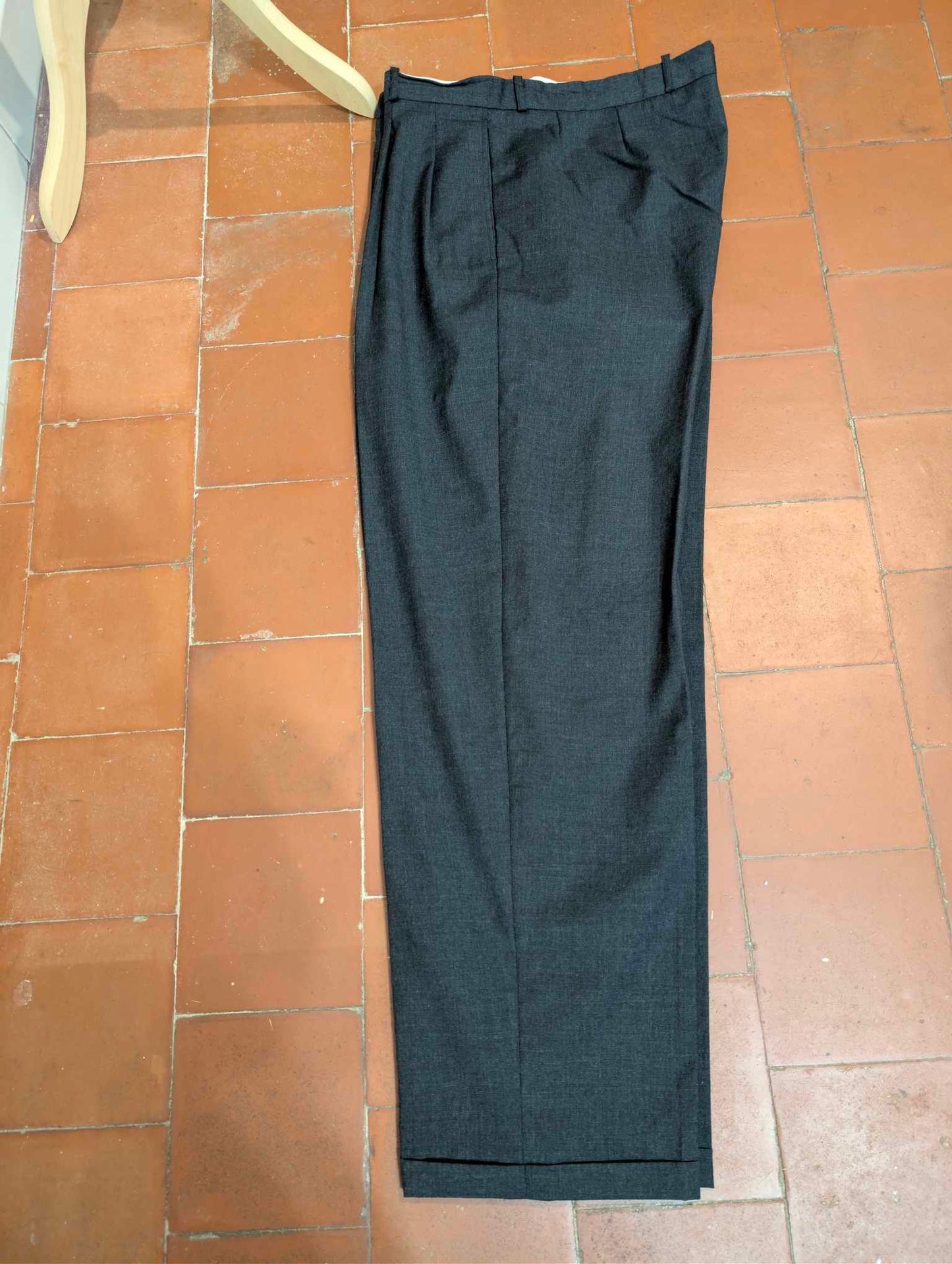 Élégant costumes croisé gris en laine froide