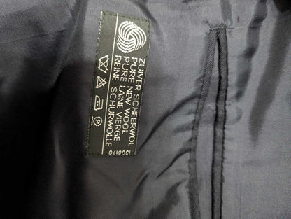 Élégant costume croisé bleu marine en flanelle de laine