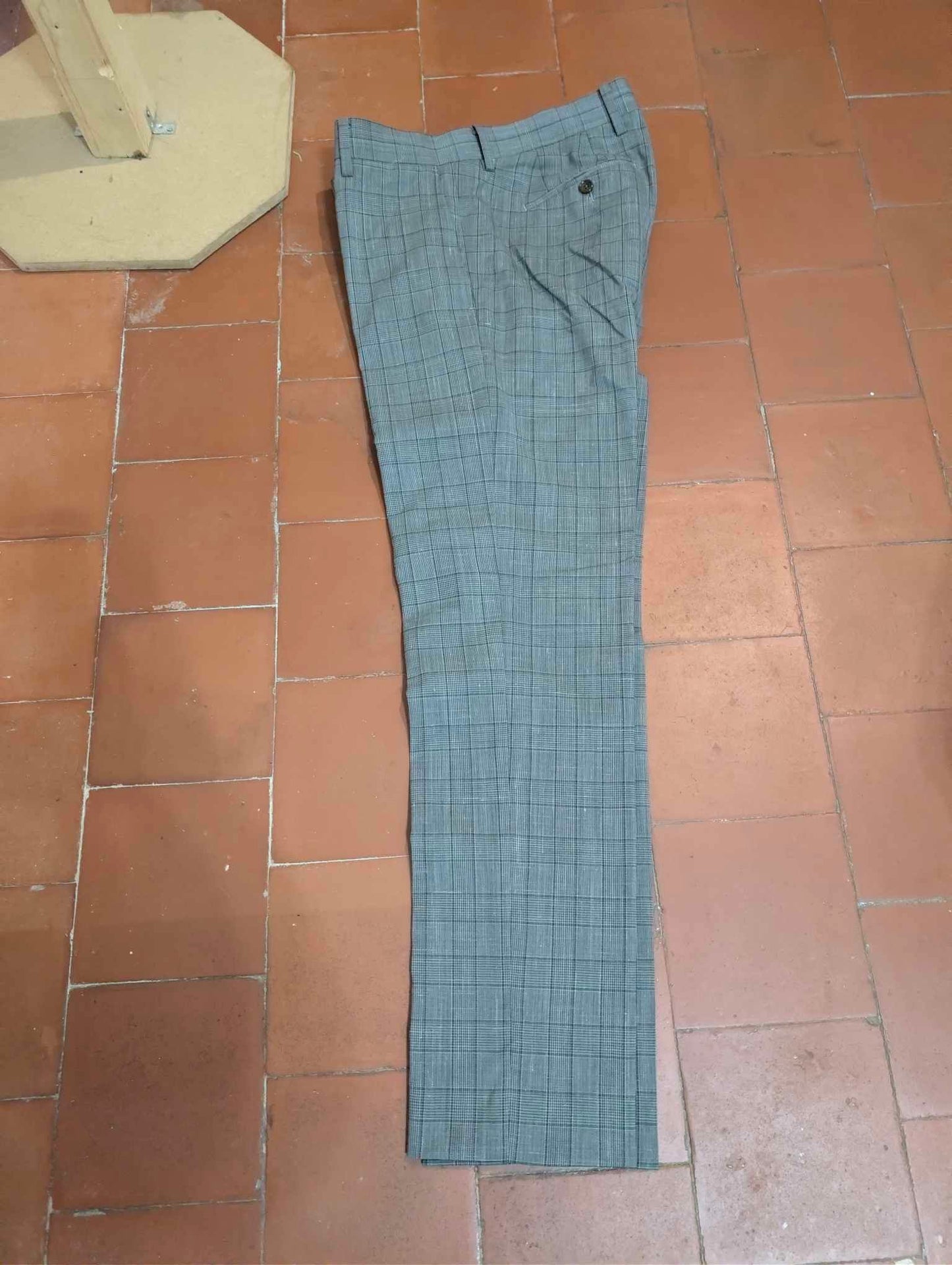 Schöner, leichter Wollanzug