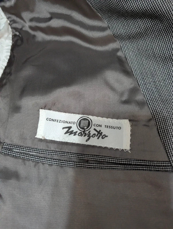 Prächtiger dreiteiliger Wollanzug