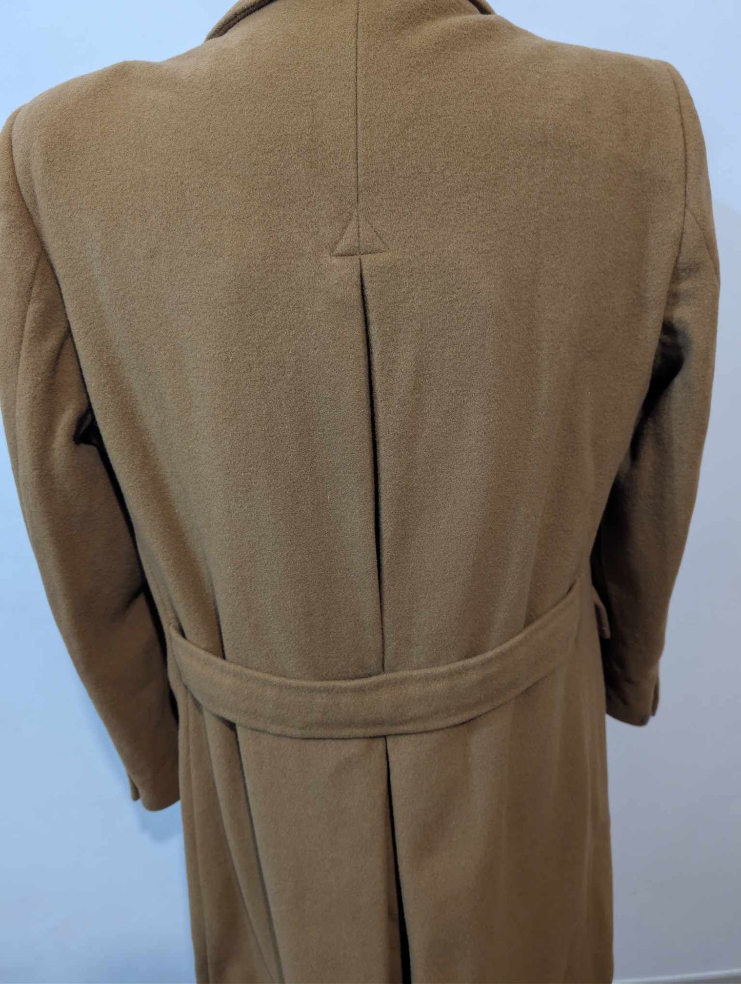Lumineux manteau camel croisé en laine