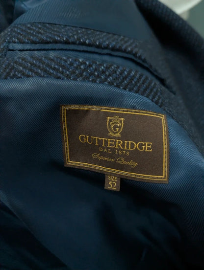 Robuster, marineblauer, zweireihiger Wollmantel