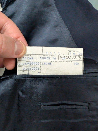 Classique costume croisé bleu marine