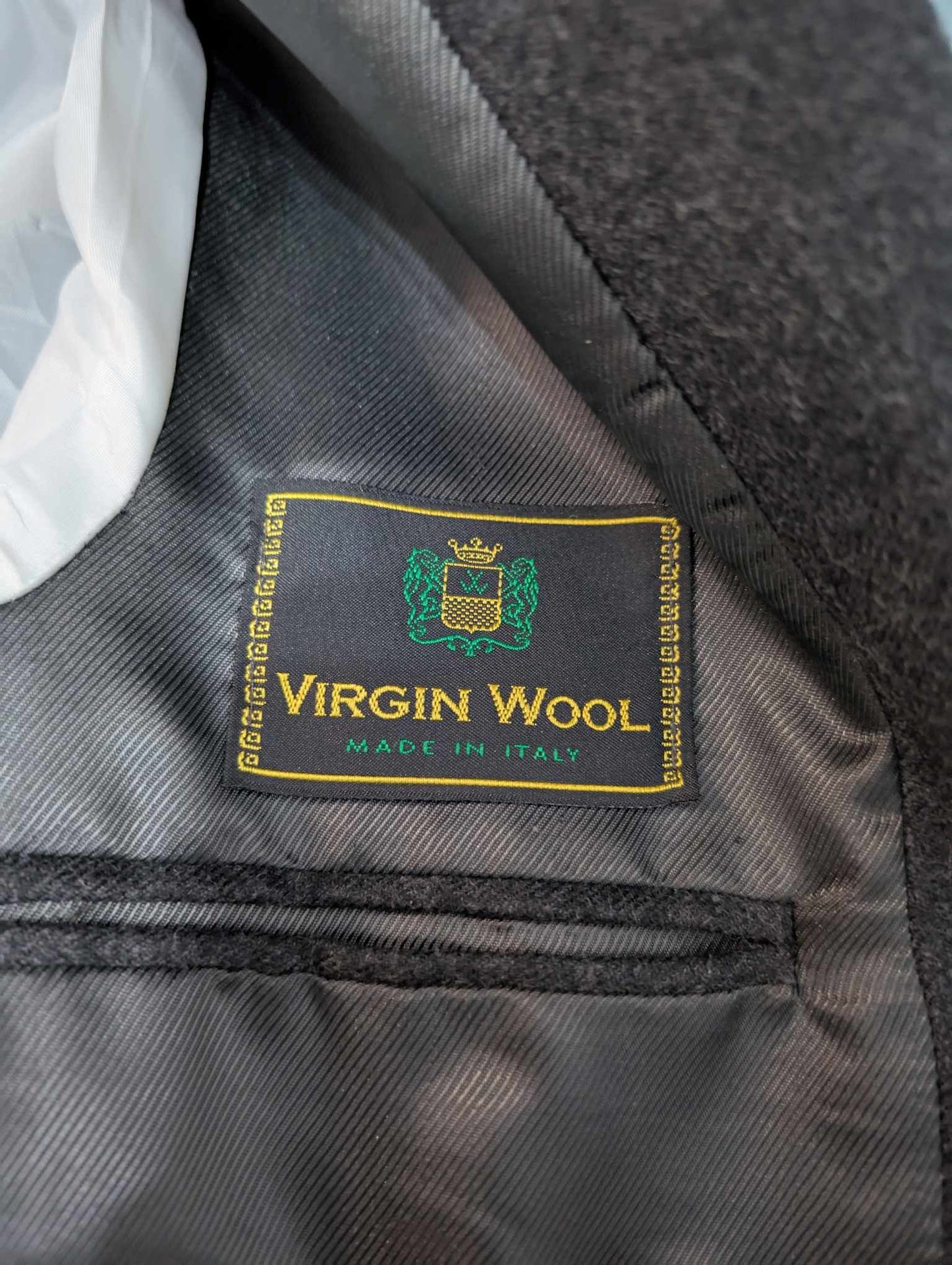 Adorable costume gris en flanelle lourde