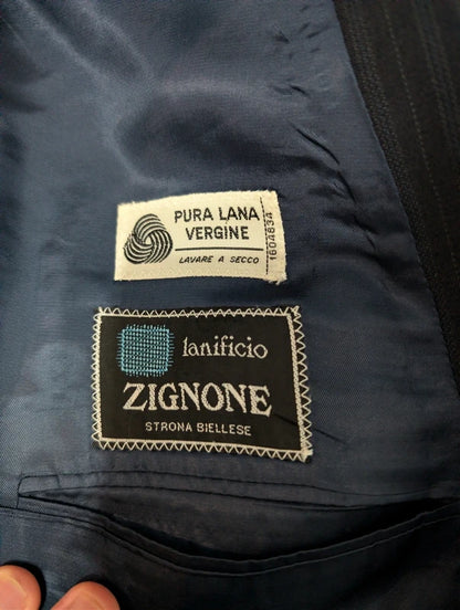 Eleganter Nadelstreifen-Zweireiher aus Wolle