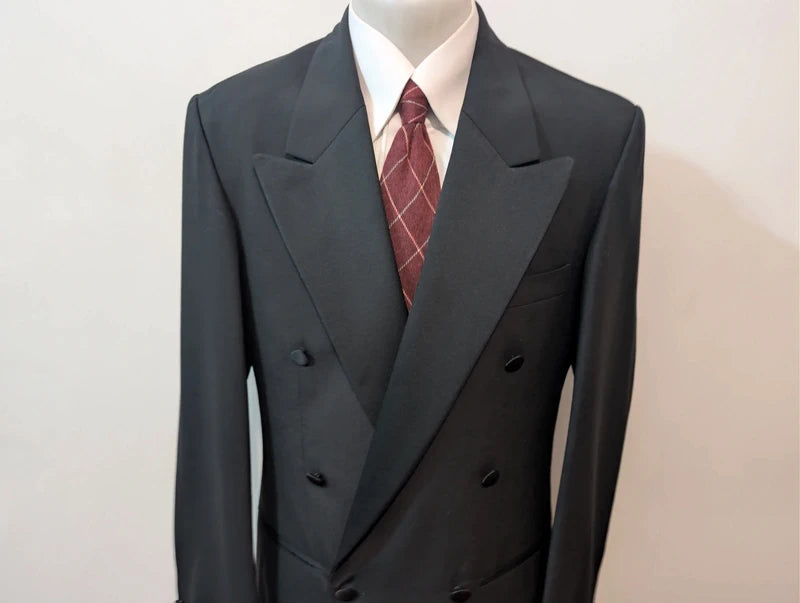 Prächtiger zweireihiger Woll-Smoking