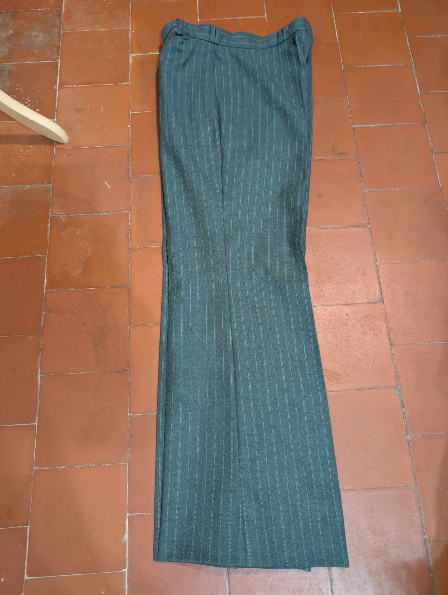 Redoutable costume pinstripe vert en flanelle