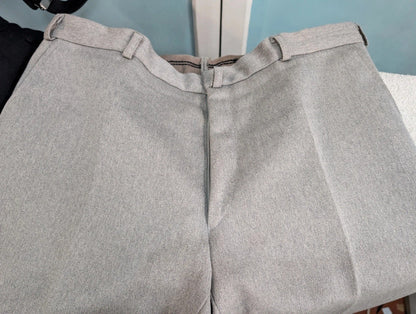 Incroyable costume autrichien gris