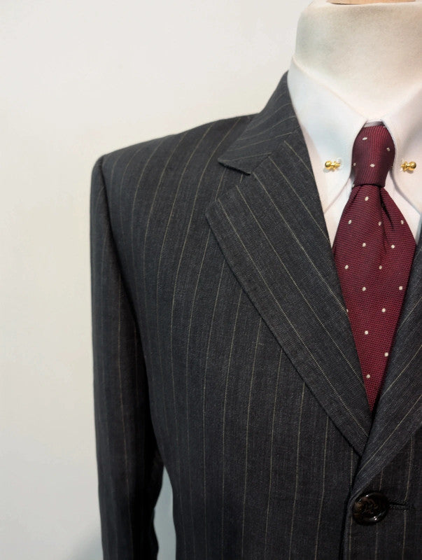 Furieux costume pinstripe en lin