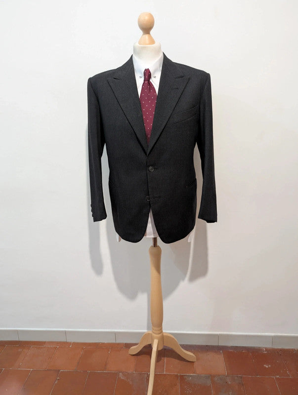 Impressionnant costume bespoke
