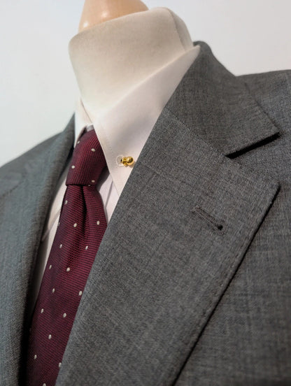 Classique costume gris en laine