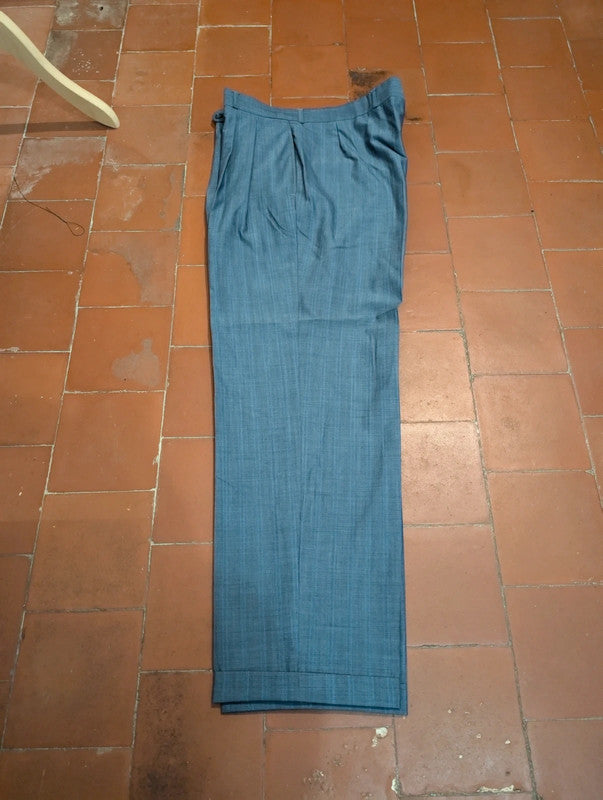 Exceptionnel costume croisé bleu en laine