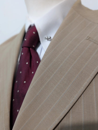 Incroyable costume pinstripe beige en laine légère