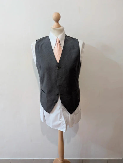 Magnificent gray flannel 3-piece suit