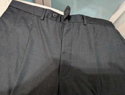 Exceptional gray wool suit