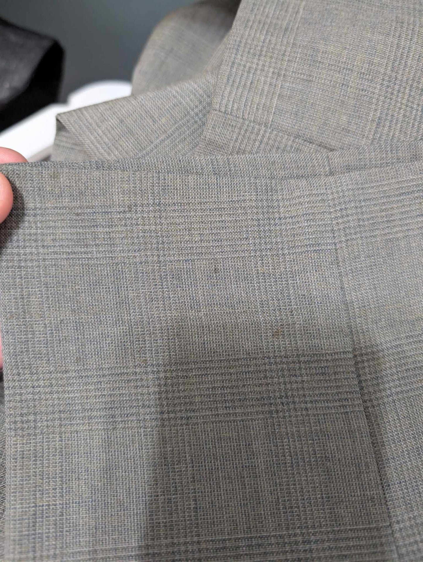 Sympathique costume croisé en laine