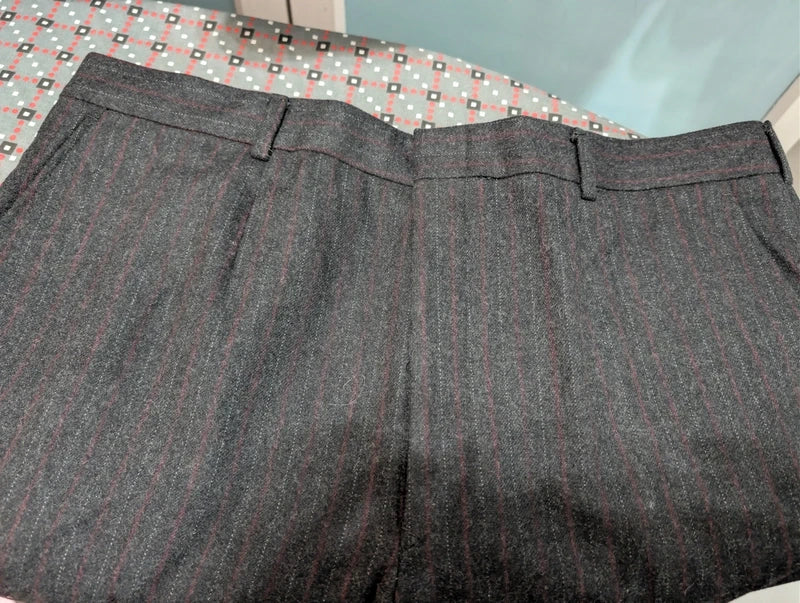 Wütendes Kreidestreifenkostüm aus schwerem Flanell