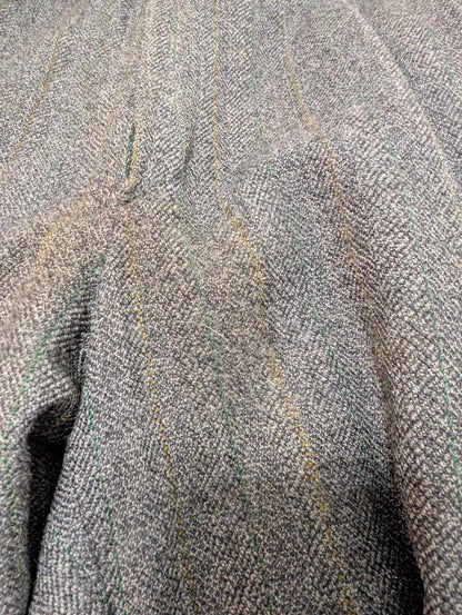 Alter grauer Tweedanzug