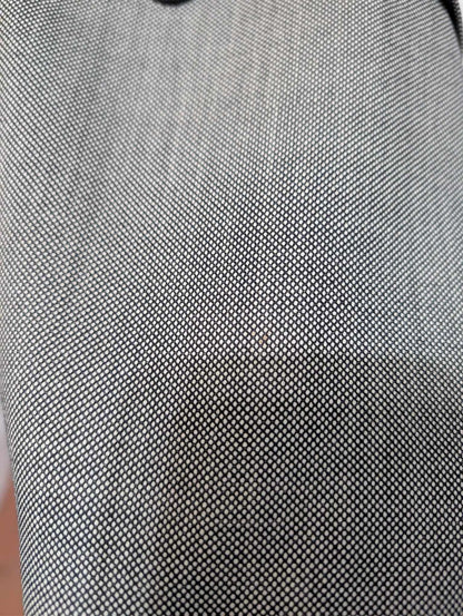 Élégant costume croisé en laine