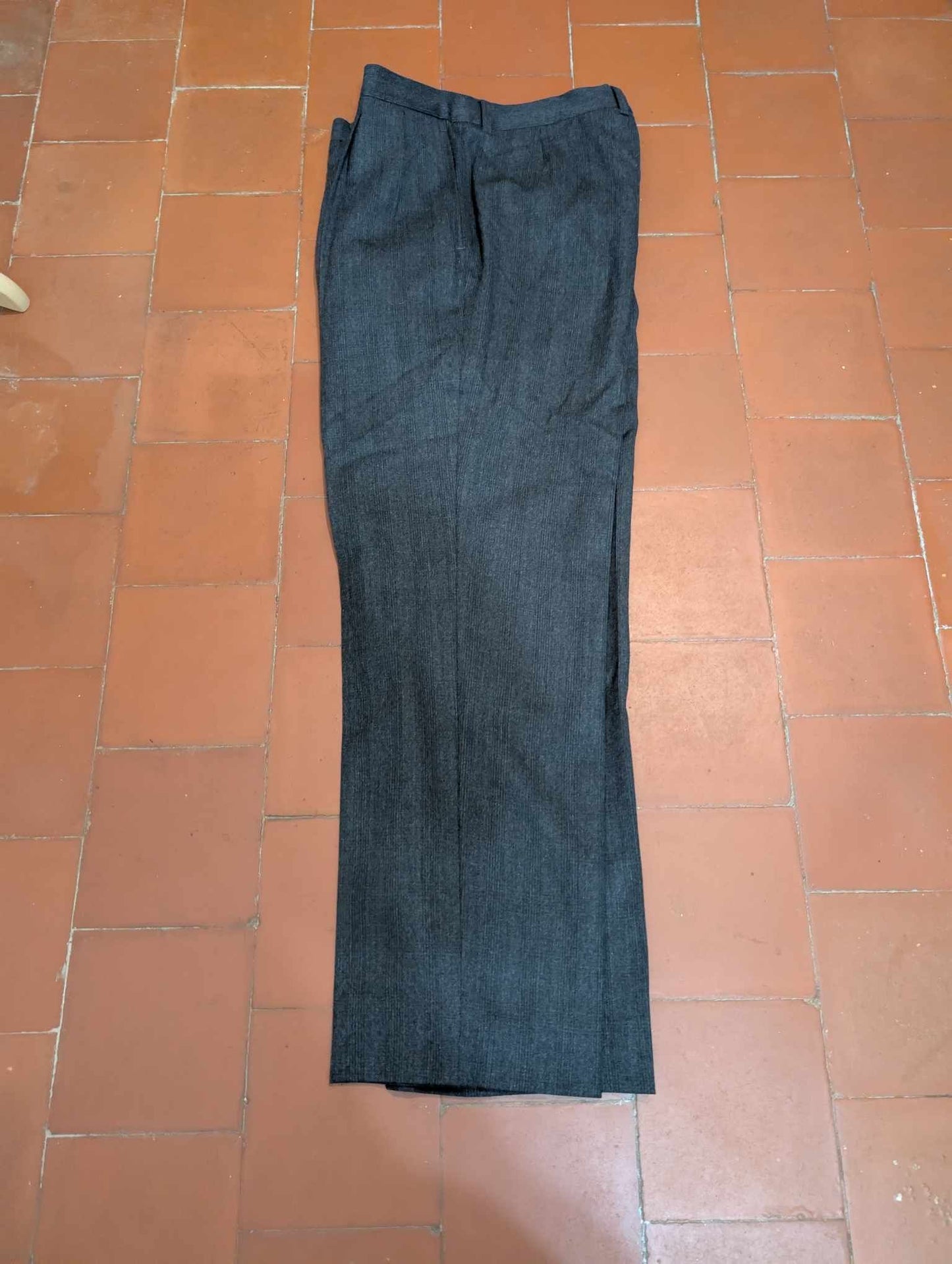 Magnifique costume croisé gris en flanelle
